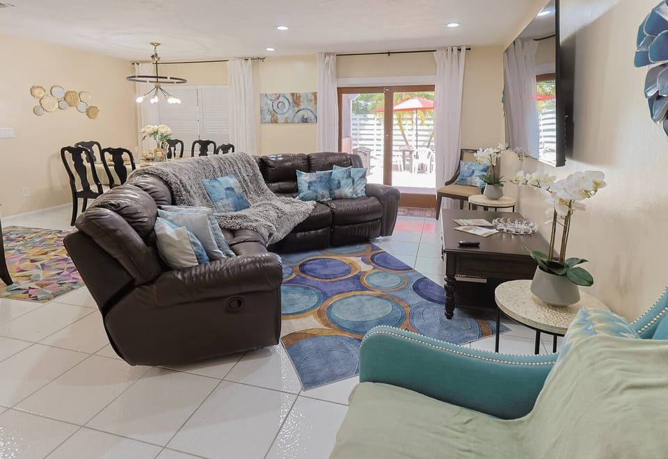 Huge 4BR Cutler Bay Home. Work Friendly. Marina - Cutler Bay