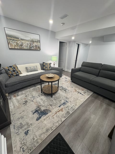 Cozy private Basement Apartment