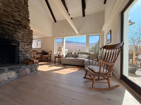 Stowe Skyline Home scenic farmhouse image 4