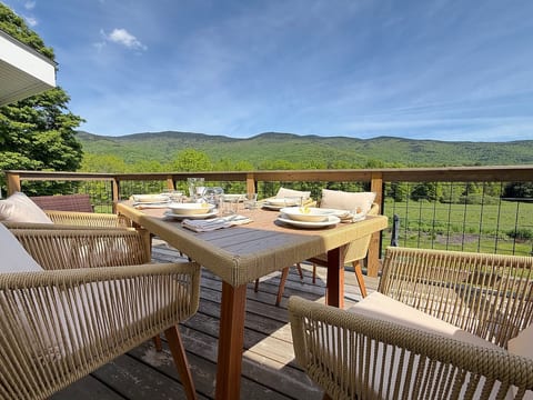 Stowe Skyline Home scenic farmhouse image 2