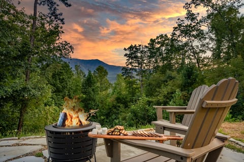 Sunset Ridge Retreat