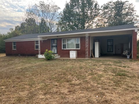 Moore Duck Lodge