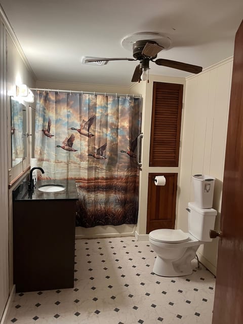 Moore Duck Lodge