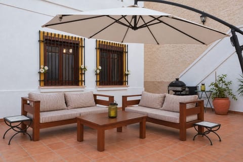 Authentic, Huge Terrace, beautiful View, Garage image 2