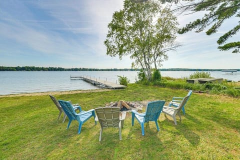 Otsego Lake Escape, Sleeps 14, Skiing, Snow trails, Fire Pit