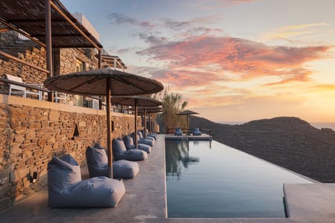 shared infinity pool