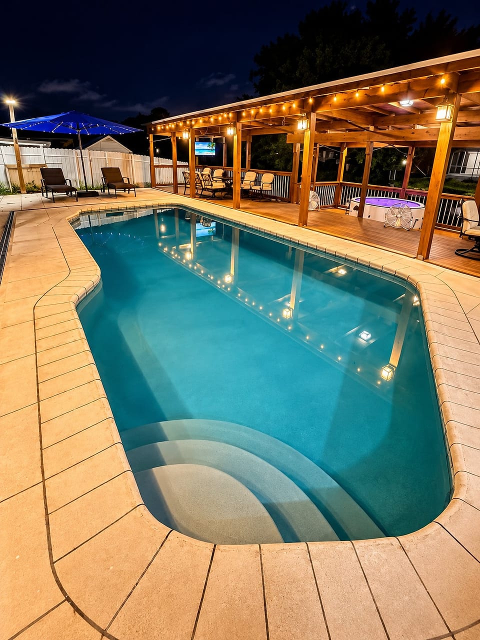Welcome to Your Private Oasis in Miami, Florida! image 1