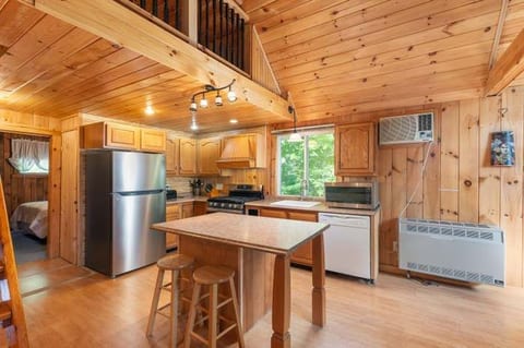 Spacious Chalet w/Lake Access - Dog Friendly