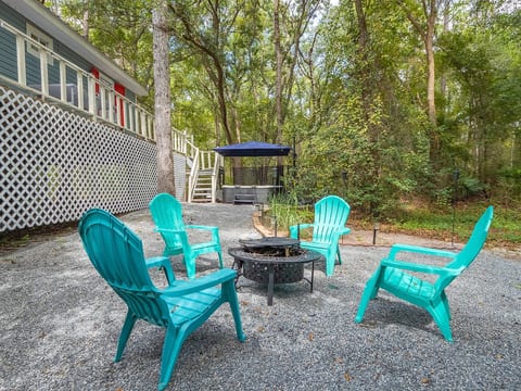 Satilla Woods Cabin & Hot Tub image 1