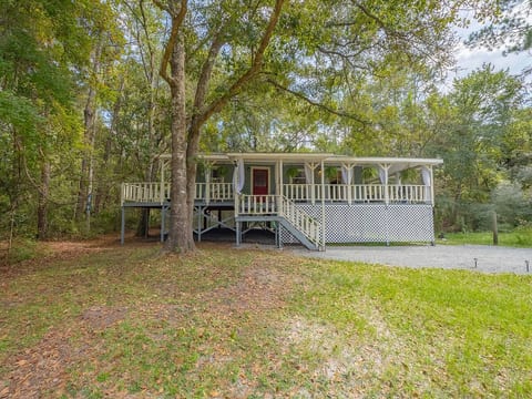 Satilla Woods Cabin & Hot Tub image 3