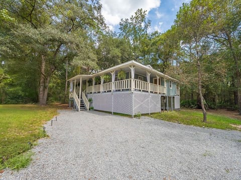 Satilla Woods Cabin & Hot Tub image 4