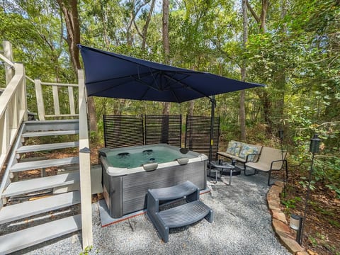 Satilla Woods Cabin & Hot Tub image 2