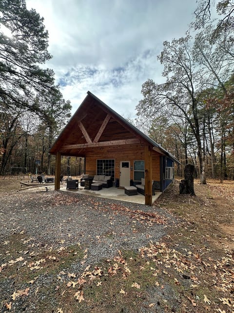 Petit Jean Mountain Hideaway image 2