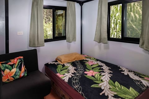 Wild Orchid 2 bedroom house in Hawaiian Beaches image 5