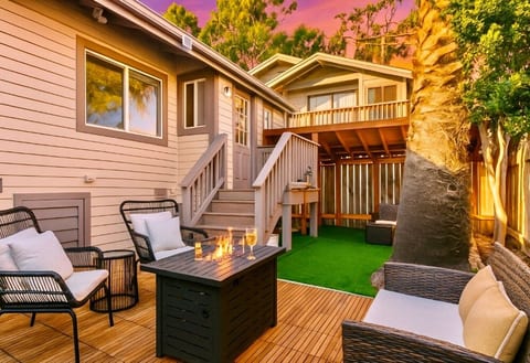 Mission Bay/crib/3 car parking/grill firepit image 2