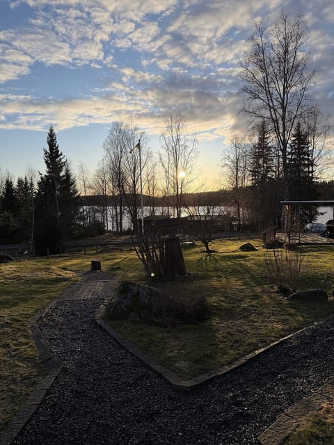 Waterfront house, sauna, private boat, 75 meters to a swimming area image 5