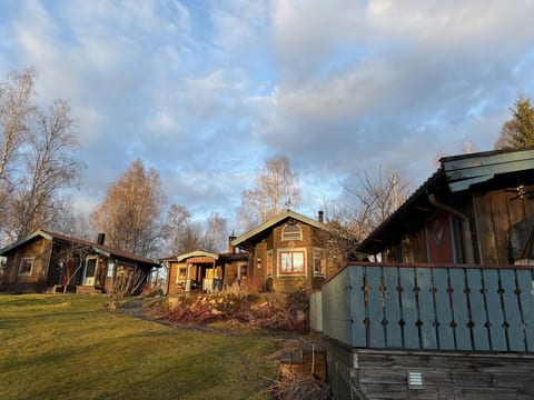 Waterfront house, sauna, private boat, 75 meters to a swimming area image 3