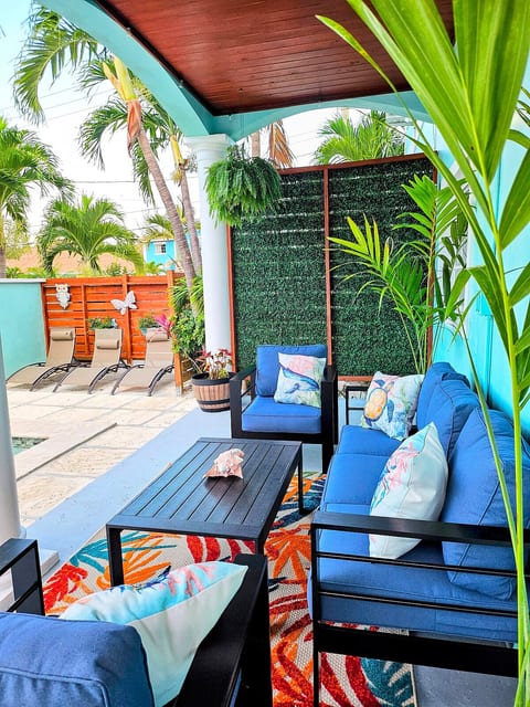 Boho-Baha: 2BR Retreat with Pool Near Coral Harbour Beach