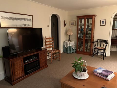 Furnished, Flexible & Fully Stocked for Long Stays image 4