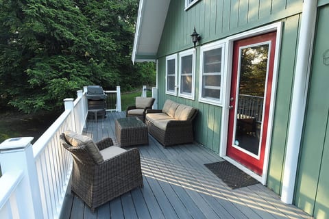 White Mountain Escape! Cozy, Pet-Friendly Chalet Near North Conway.