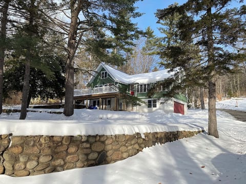 White Mountain Escape! Cozy, Pet-Friendly Chalet Near North Conway.
