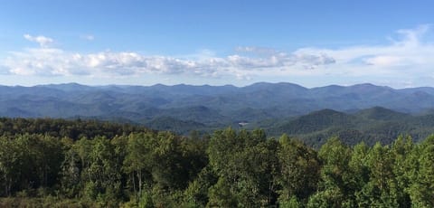 Glassy Mountain is a favorite hike. We love to recommend activities and hikes in the area. Lots to do!