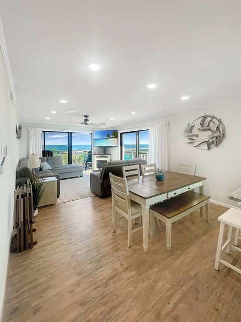 Sunrise Shores - Apartment