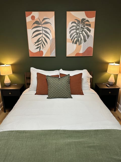 Green Haven - Queen Bedroom