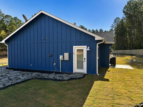 Rayburn Blue | Fisherman's Retreat | Lake Getaway