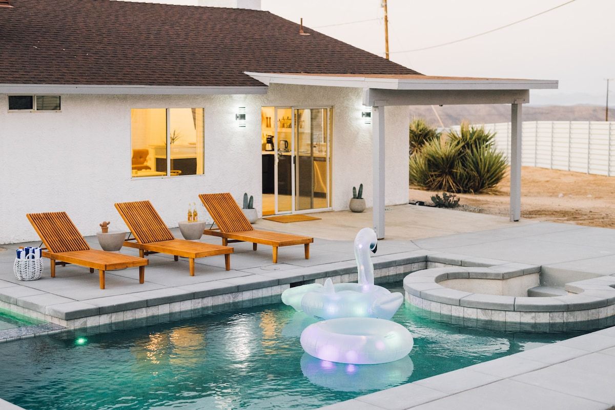 Jackrabbit ~ Pool+Spa, King Beds, Gazebo, Fenced