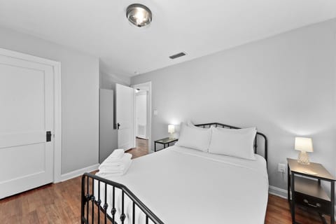 Sunny Side Murry Hill Home