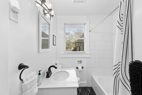 Sunny Side Murry Hill Home