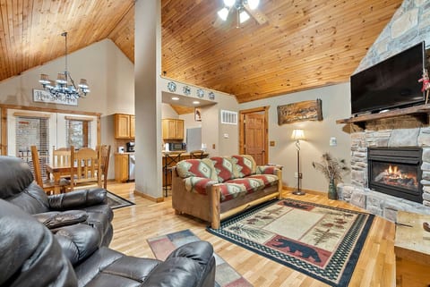 TWO Cabins | Sleeps 12 | 4 Bdrm