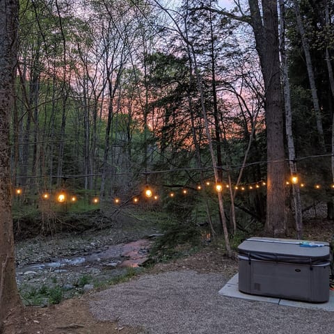 Luxury Creekside Safari Tent w/ King Bed *Hot Tub* image 5