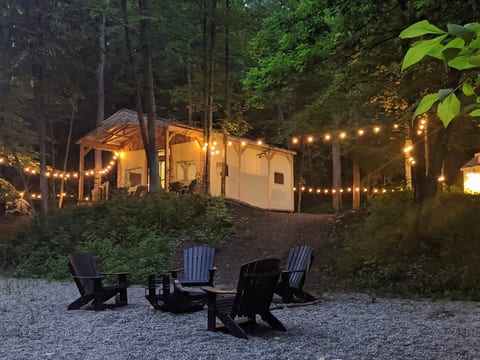 Luxury Creekside Safari Tent w/ King Bed *Hot Tub* image 1
