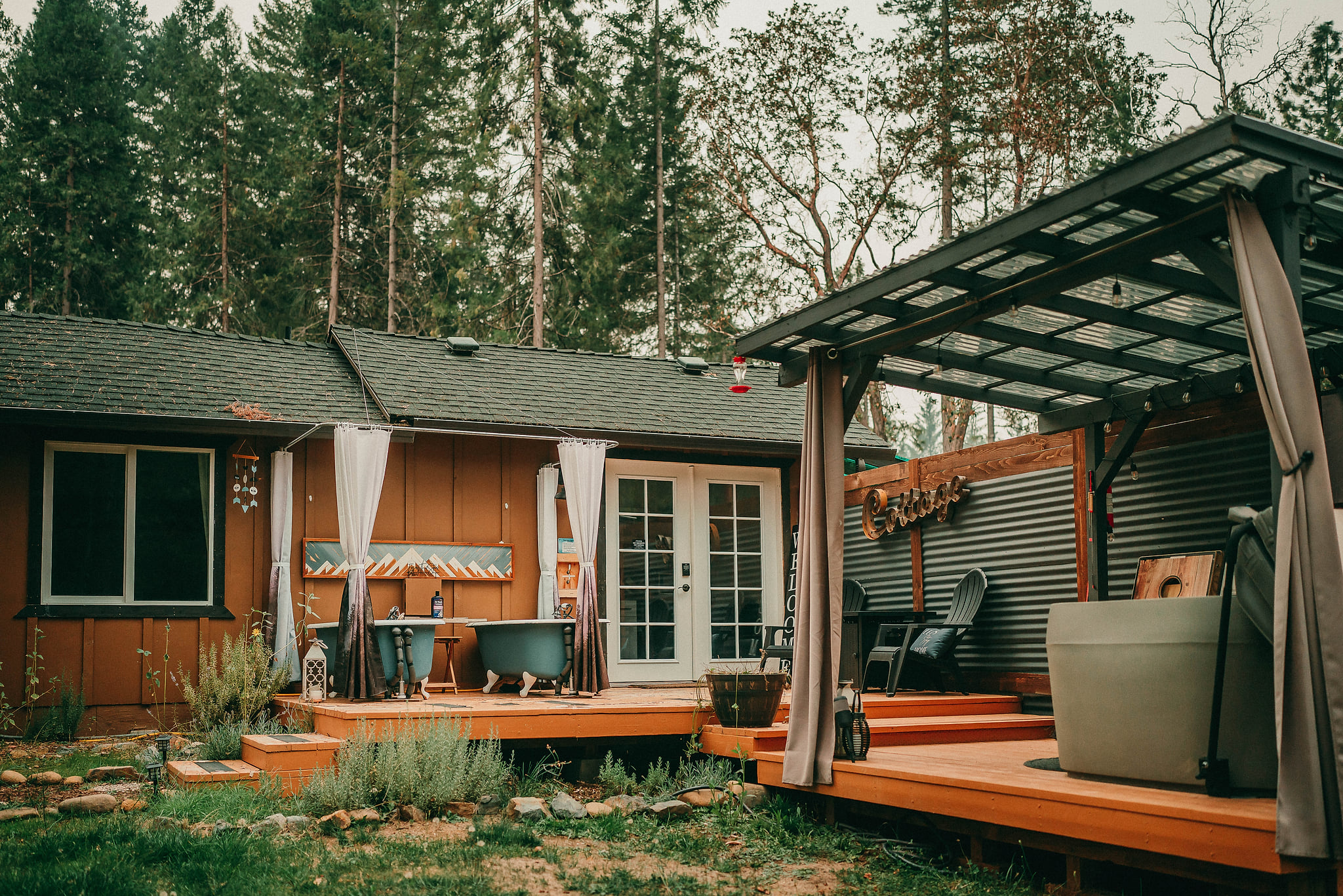 Forest Cottage | Hot Tub, Outdoor Baths & Alpacas