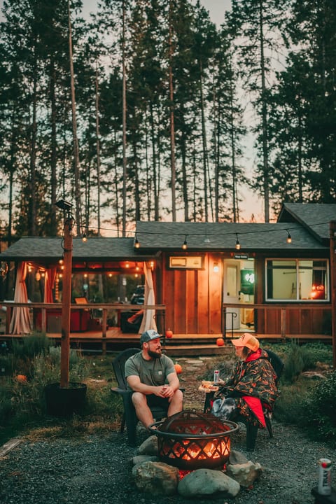 Tiny Cabin in the Woods | Hot Tub & Alpaca Rescue
