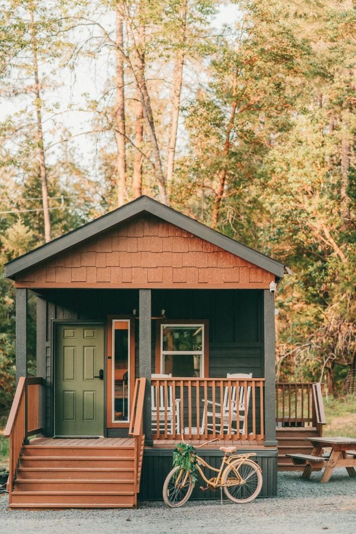 Tiny Cabin Retreat w/Hot Tub & Alpacas Rescue - Josephine County
