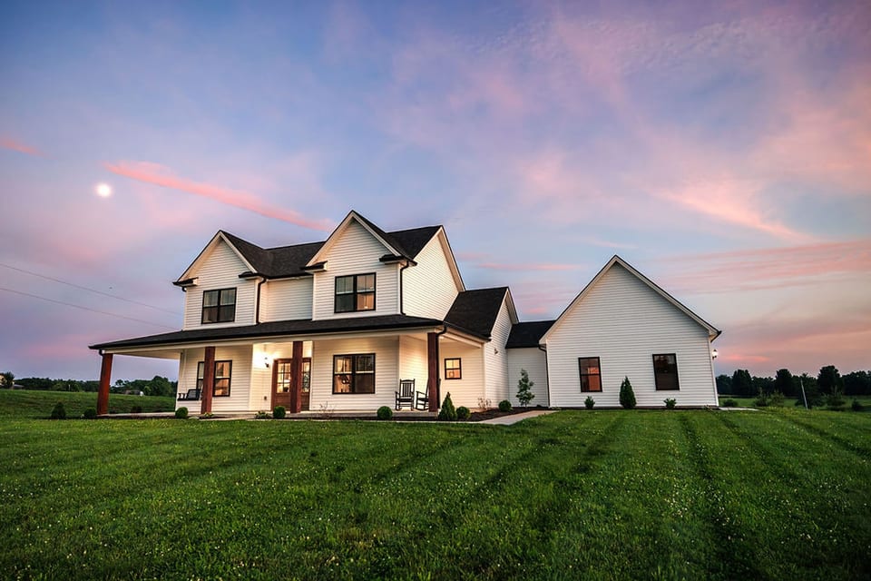 Step into the Reserve Barrel Country House. This 4 bedroom home is located on the Kentucky Bourbon Trail between Louisville and Frankfort and has elevated finishes throughout. We look forward to hosting you!