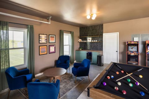 4BR Bourbon Trail | Sauna Hot Tub Fire Pit Gym