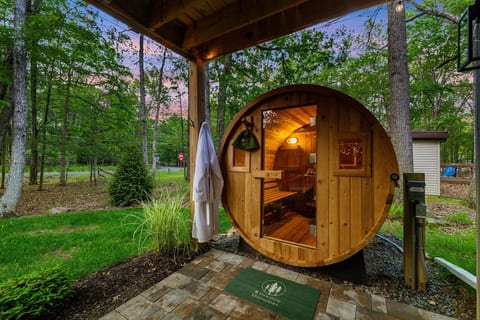 Barrel sauna **comfortably** fits 4 people, 6 if you really like each other. Warm it up for 30 minutes and it's ready. Enjoy dry or with steam, just add water to the sauna stones. Includes safety timer after 30 minutes, just switch back on if needed