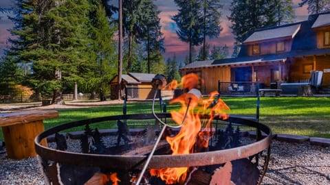 The Sasquatch Lodge, Appalachian Style Log Retreat