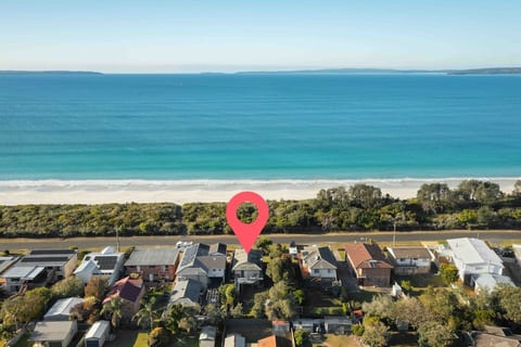Only 50 short metres from the front door to the beach