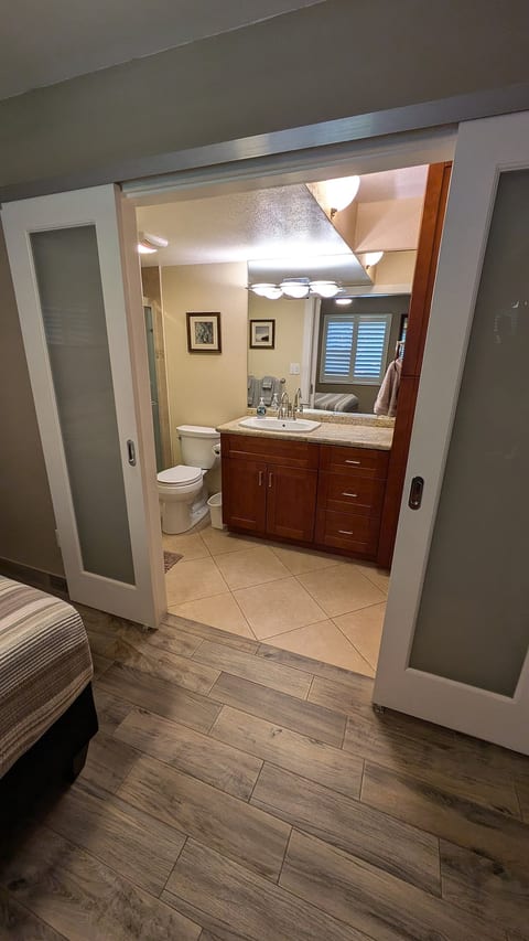 Beautiful Pacific Shores Condo, Full AC, 2BR 2BA image 5