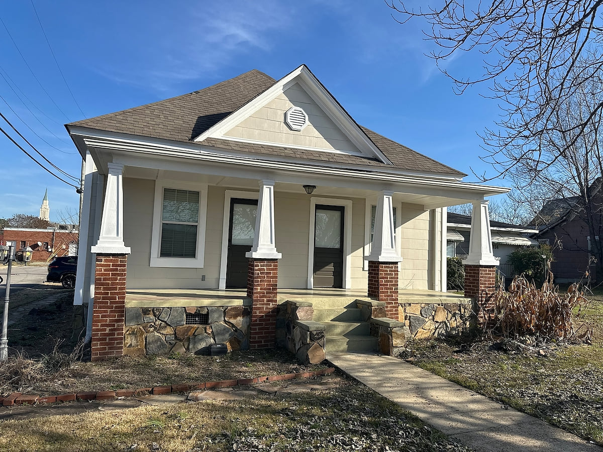 Cozy residential home in Decatur.
