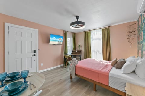 Comfy memory foam queen mattress