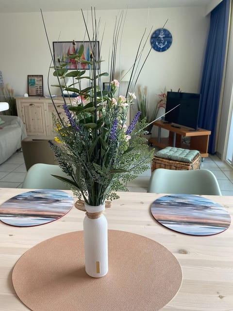 Studio for 4 near the sea, free garage, dog welcome