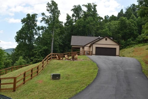 Paved roads and ample parking for watercraft.