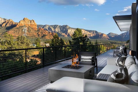 Luxurious Modern Masterpiece in Uptown Sedona