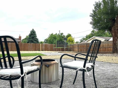 2 Kitchen |Sleeps 14+| Perfect4 Groups & Families image 4